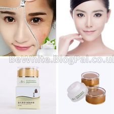 Facial bleaching cream for Somali woman
