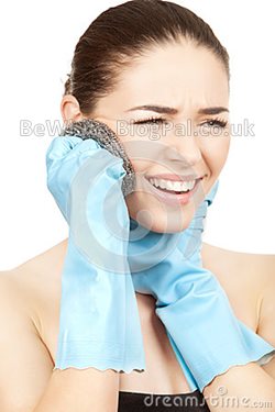 Bleaching neck creams for Bangladeshi women