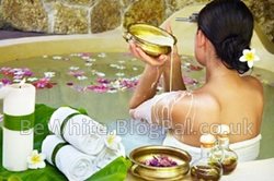 Asian skin whitening cream for Zimbabwe woman